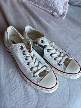 Unisex Converse White Canvas Low-Top Sneakers with Red Stripe Accent